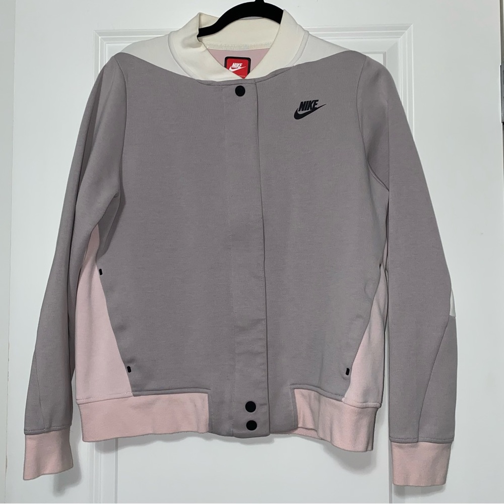 Nike Sweater